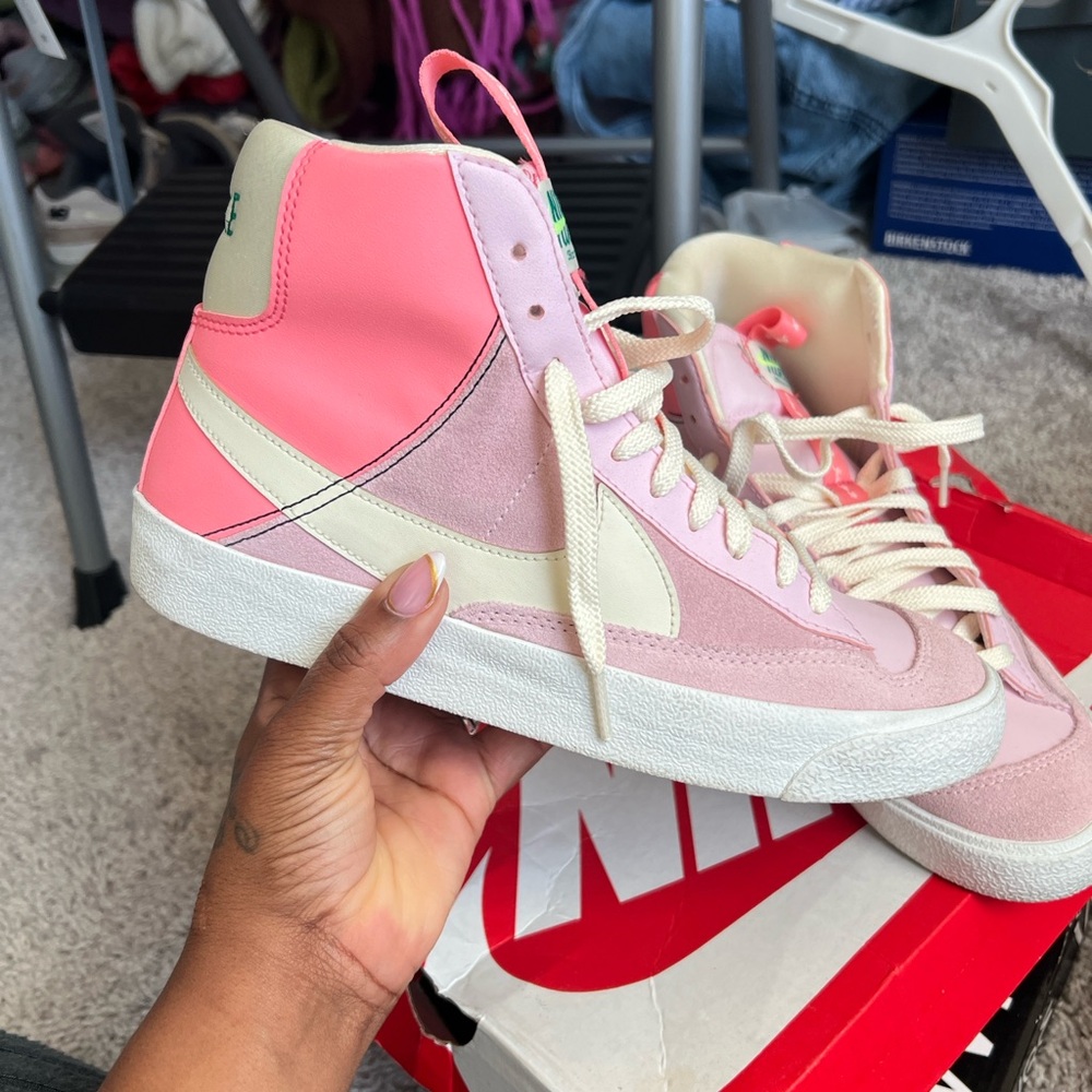 Blazer Mid 77
